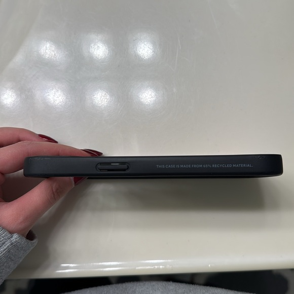 Castify iPhone 13 Groovy Floral Case - Picture 3 of 3